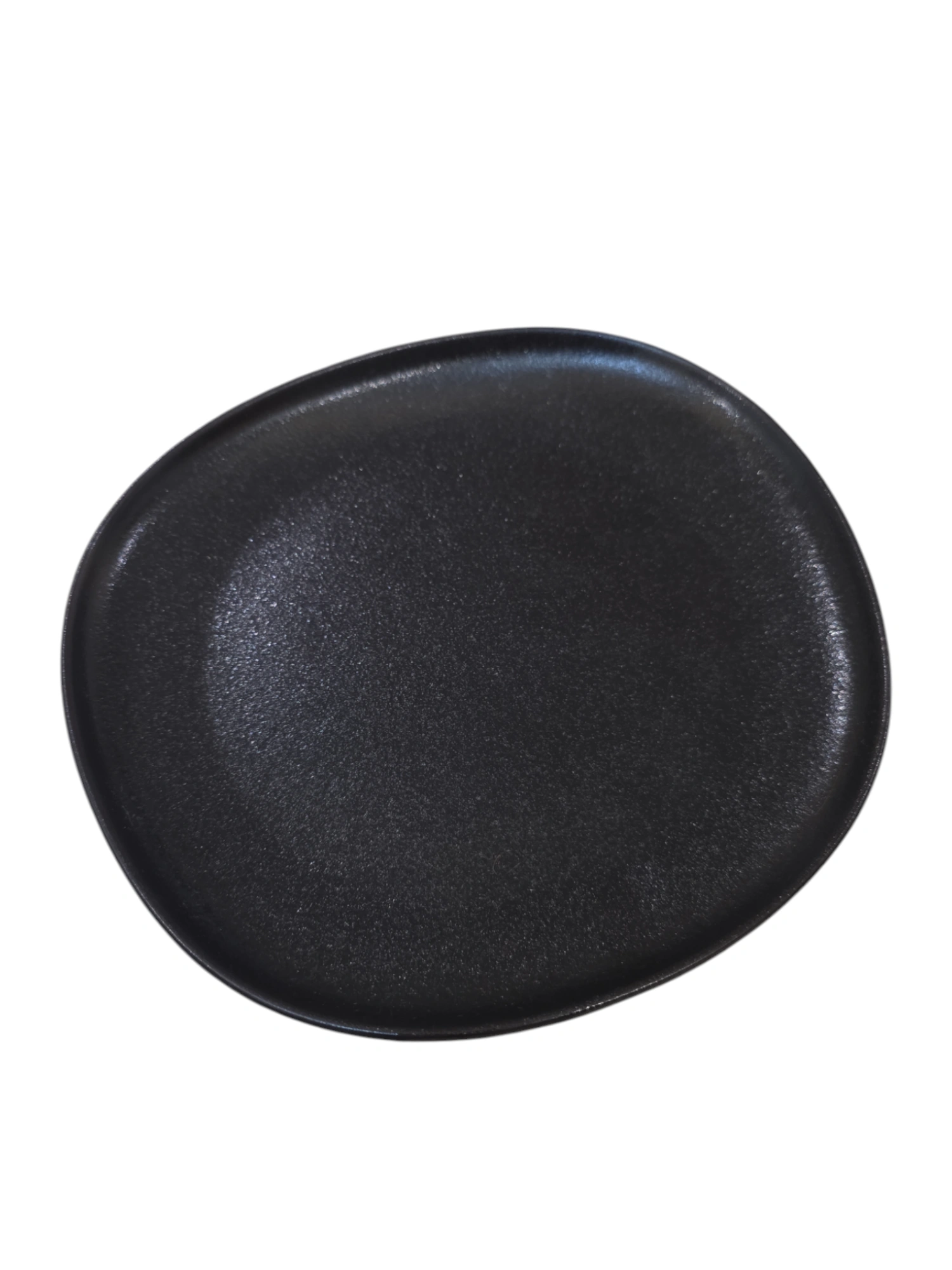 Assiette noire ovale en céramique · 21 × 20 × 2 cm